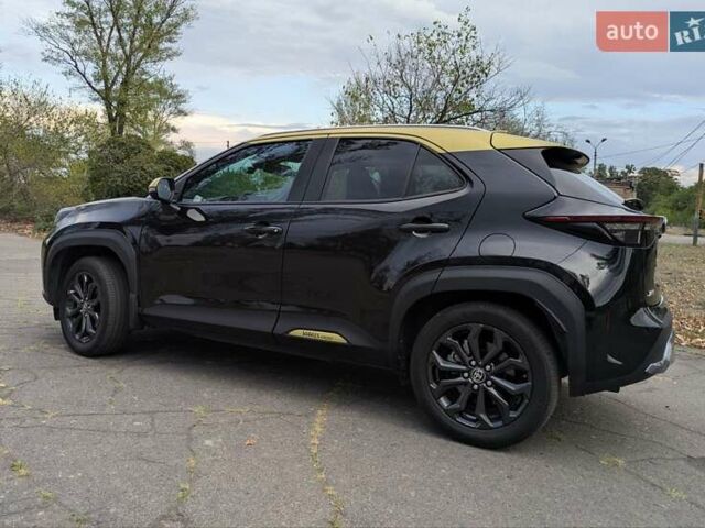 Черный Тойота Yaris Cross, объемом двигателя 1.5 л и пробегом 34 тыс. км за 28300 $, фото 2 на Automoto.ua
