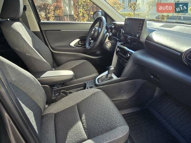 Коричневый Тойота Yaris Cross, объемом двигателя 1.5 л и пробегом 67 тыс. км за 25200 $, фото 11 на Automoto.ua