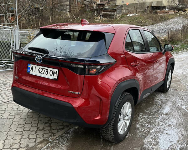 Червоний Тойота Yaris Cross, об'ємом двигуна 1.49 л та пробігом 42 тис. км за 26000 $, фото 5 на Automoto.ua