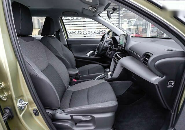 Тойота Yaris Cross, объемом двигателя 0 л и пробегом 36 тыс. км за 25486 $, фото 5 на Automoto.ua