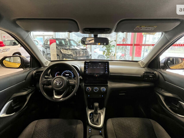 Тойота Yaris Cross, об'ємом двигуна 1.49 л та пробігом 0 тис. км за 24761 $, фото 28 на Automoto.ua