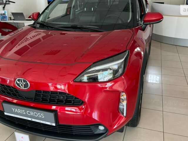 Тойота Yaris Cross, объемом двигателя 1.49 л и пробегом 0 тыс. км за 26295 $, фото 2 на Automoto.ua