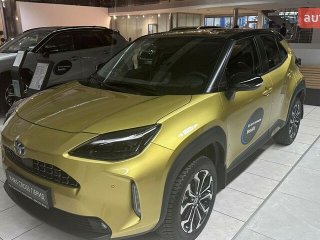 купить новое авто Тойота Yaris Cross 2024 года от официального дилера Тойота на Столичному Тойота фото