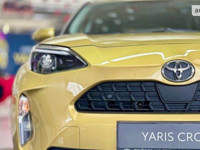 купить новое авто Тойота Yaris Cross 2024 года от официального дилера Тойота на Столичному Тойота фото