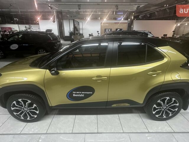 купить новое авто Тойота Yaris Cross 2024 года от официального дилера Тойота на Столичному Тойота фото
