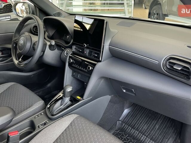 купить новое авто Тойота Yaris Cross 2024 года от официального дилера Тойота Центр Київ Автосаміт Тойота фото