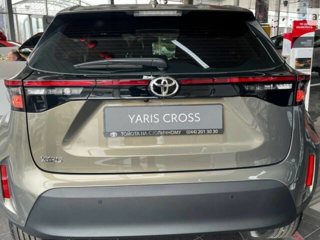 купить новое авто Тойота Yaris Cross 2024 года от официального дилера Тойота на Столичному Тойота фото