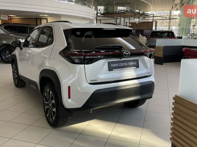 купить новое авто Тойота Yaris Cross 2024 года от официального дилера Тойота Центр Київ Автосаміт Тойота фото