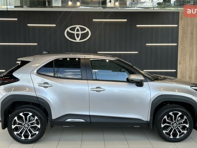 Тойота Yaris Cross, об'ємом двигуна 1.49 л та пробігом 0 тис. км за 31239 $, фото 9 на Automoto.ua