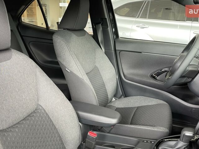 Тойота Yaris Cross, объемом двигателя 1.49 л и пробегом 0 тыс. км за 31654 $, фото 12 на Automoto.ua