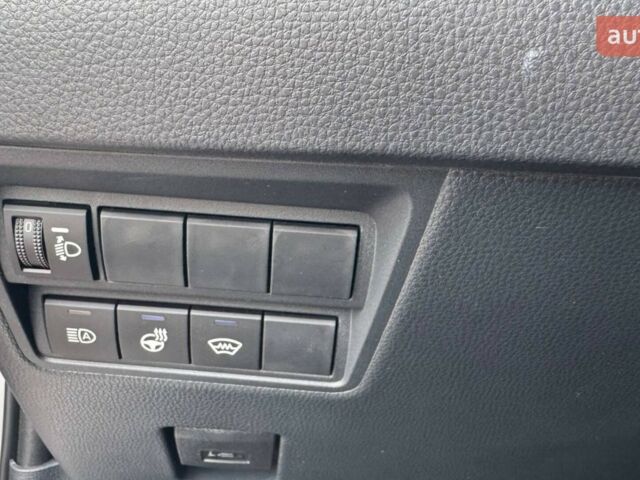 Тойота Yaris Cross, объемом двигателя 1.49 л и пробегом 0 тыс. км за 31392 $, фото 14 на Automoto.ua