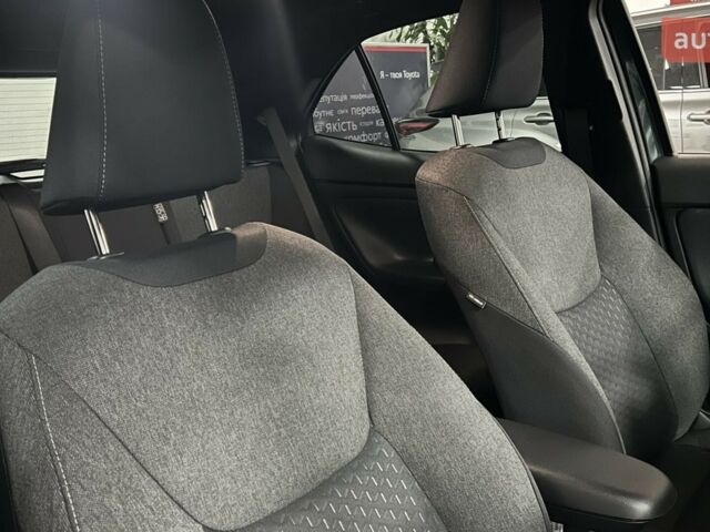 Тойота Yaris Cross, об'ємом двигуна 1.49 л та пробігом 0 тис. км за 32253 $, фото 13 на Automoto.ua