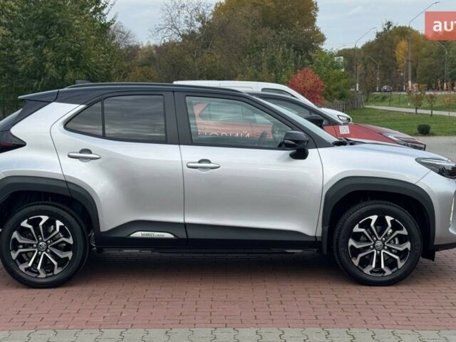 Тойота Yaris Cross, объемом двигателя 1.49 л и пробегом 0 тыс. км за 31392 $, фото 4 на Automoto.ua
