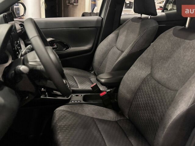Тойота Yaris Cross, объемом двигателя 1.49 л и пробегом 0 тыс. км за 31494 $, фото 7 на Automoto.ua