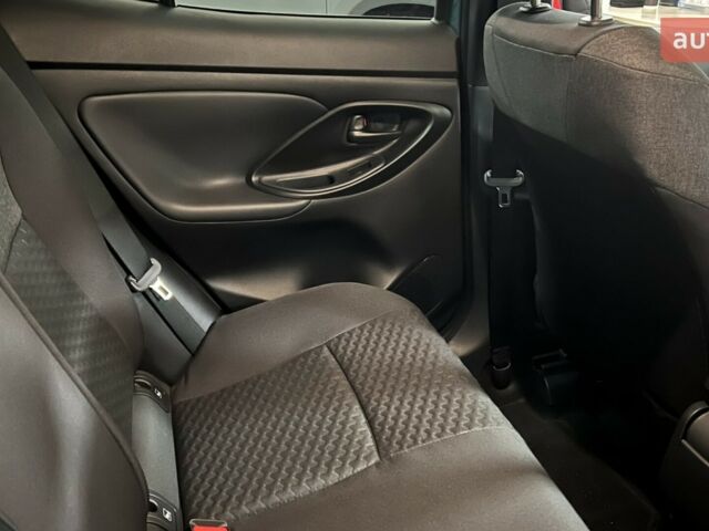 Тойота Yaris Cross, об'ємом двигуна 1.49 л та пробігом 0 тис. км за 32253 $, фото 19 на Automoto.ua