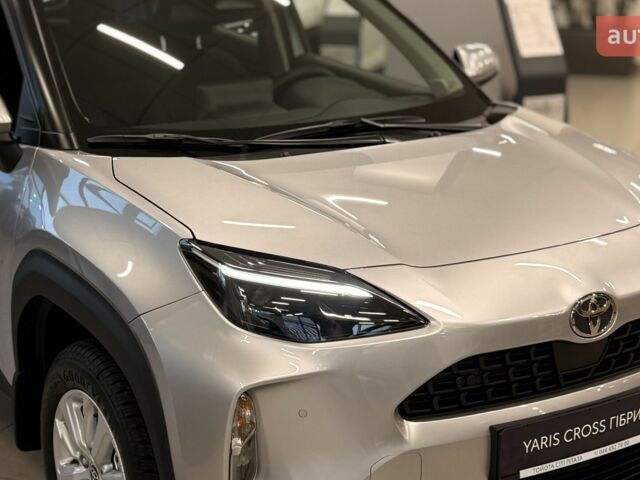 Тойота Yaris Cross, об'ємом двигуна 1.49 л та пробігом 0 тис. км за 29798 $, фото 3 на Automoto.ua