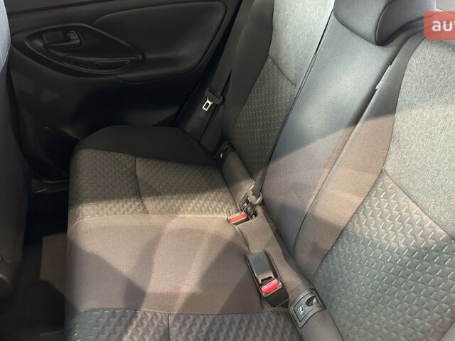 Тойота Yaris Cross, об'ємом двигуна 1.49 л та пробігом 0 тис. км за 31239 $, фото 16 на Automoto.ua