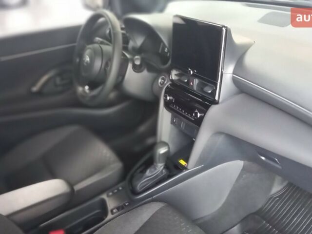 Тойота Yaris Cross, объемом двигателя 1.49 л и пробегом 0 тыс. км за 31508 $, фото 9 на Automoto.ua