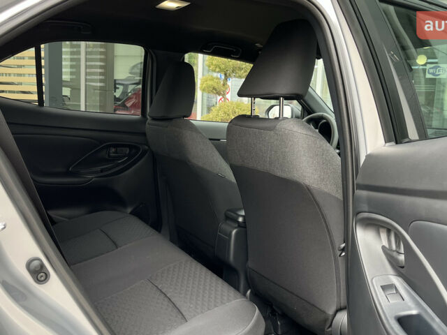 купить новое авто Тойота Yaris Cross 2025 года от официального дилера Автоцентр AUTO.RIA Тойота фото