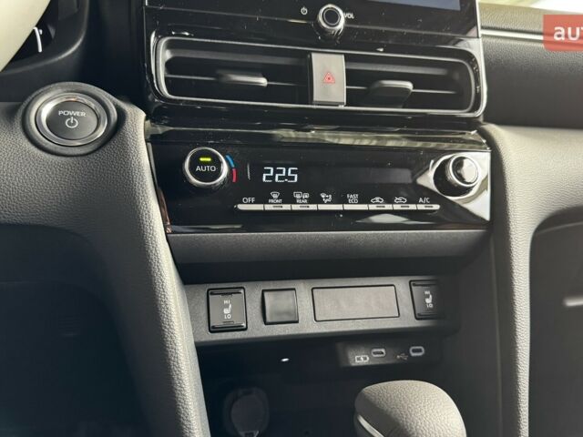 Тойота Yaris Cross, объемом двигателя 1.49 л и пробегом 0 тыс. км за 31254 $, фото 17 на Automoto.ua