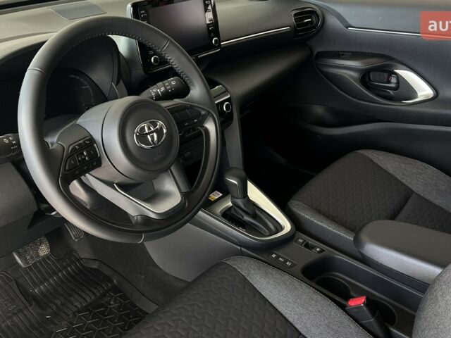 Тойота Yaris Cross, об'ємом двигуна 1.49 л та пробігом 0 тис. км за 28949 $, фото 8 на Automoto.ua