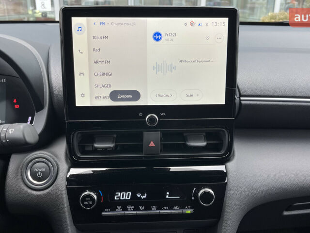 купить новое авто Тойота Yaris Cross 2025 года от официального дилера Тойота Центр Чернігів «Соллі-Плюс» Тойота фото