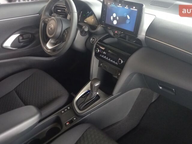 Тойота Yaris Cross, объемом двигателя 1.49 л и пробегом 0 тыс. км за 28688 $, фото 15 на Automoto.ua