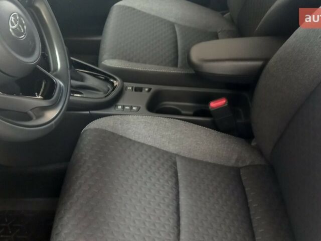 Тойота Yaris Cross, объемом двигателя 1.49 л и пробегом 0 тыс. км за 31508 $, фото 19 на Automoto.ua