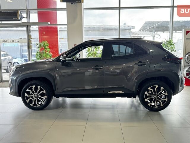 Тойота Yaris Cross, объемом двигателя 1.49 л и пробегом 0 тыс. км за 31254 $, фото 2 на Automoto.ua