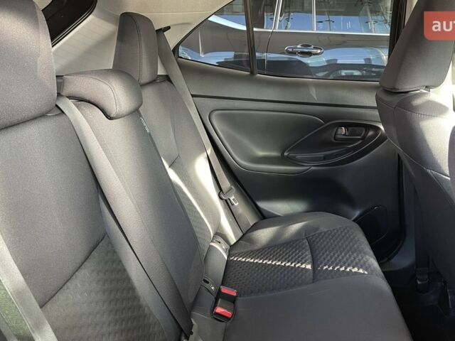 Тойота Yaris Cross, об'ємом двигуна 1.49 л та пробігом 0 тис. км за 28708 $, фото 13 на Automoto.ua