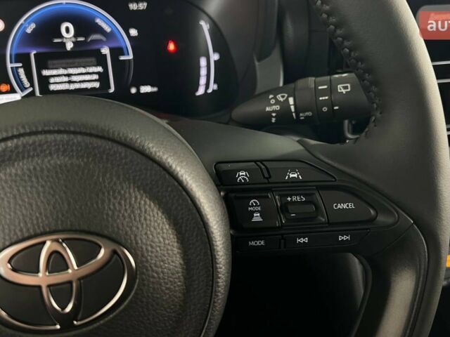 Тойота Yaris Cross, объемом двигателя 1.49 л и пробегом 0 тыс. км за 31601 $, фото 21 на Automoto.ua