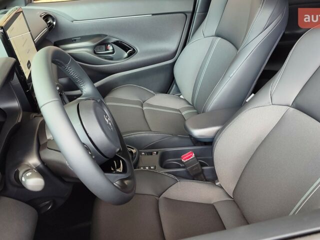 купить новое авто Тойота Yaris Cross 2025 года от официального дилера Автоцентр AUTO.RIA Тойота фото