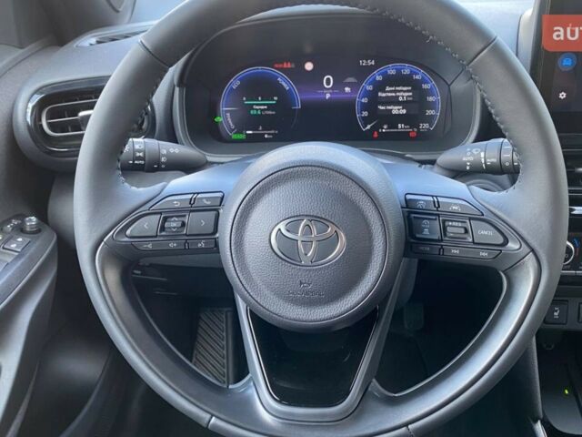 Тойота Yaris Cross, об'ємом двигуна 1.49 л та пробігом 0 тис. км за 34963 $, фото 16 на Automoto.ua