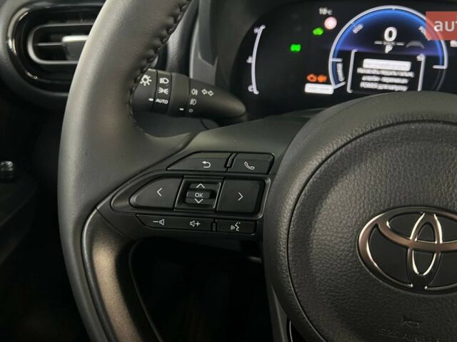 Тойота Yaris Cross, объемом двигателя 1.49 л и пробегом 0 тыс. км за 31601 $, фото 22 на Automoto.ua