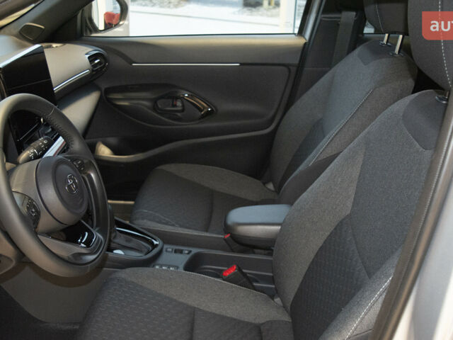 купить новое авто Тойота Yaris Cross 2025 года от официального дилера Тойота Центр Рівне "Агат Авто" Тойота фото