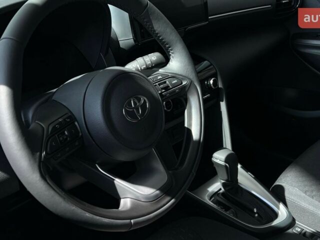 Тойота Yaris Cross, объемом двигателя 1.49 л и пробегом 0 тыс. км за 30167 $, фото 4 на Automoto.ua