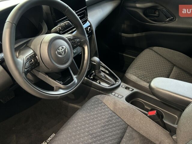 Тойота Yaris Cross, об'ємом двигуна 1.49 л та пробігом 0 тис. км за 31239 $, фото 12 на Automoto.ua