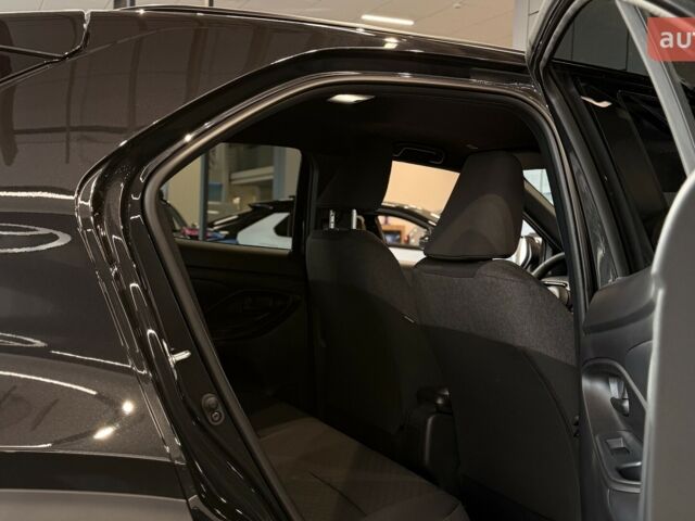 Тойота Yaris Cross, об'ємом двигуна 1.49 л та пробігом 0 тис. км за 33217 $, фото 21 на Automoto.ua