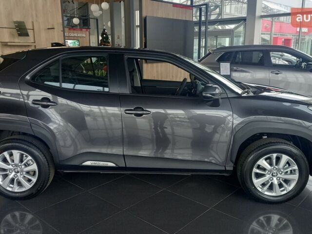 Тойота Yaris Cross, объемом двигателя 1.49 л и пробегом 0 тыс. км за 28688 $, фото 2 на Automoto.ua