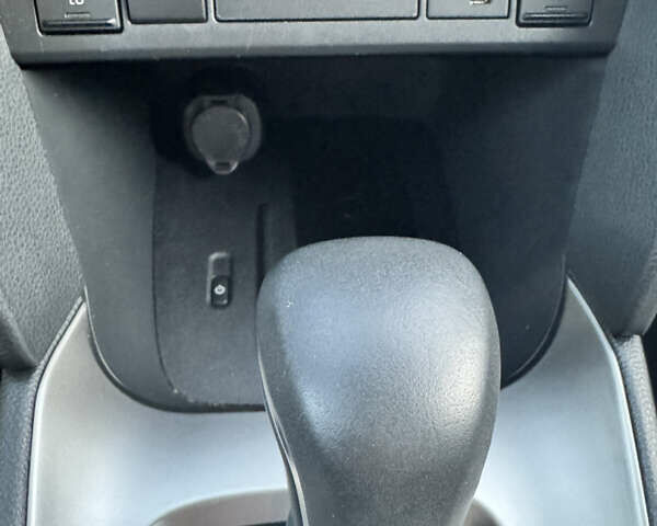 Желтый Тойота Yaris Cross, объемом двигателя 1.49 л и пробегом 63 тыс. км за 27000 $, фото 24 на Automoto.ua