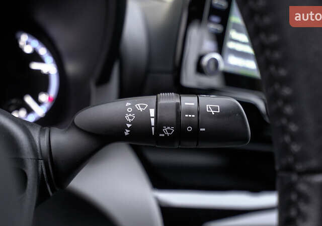 Желтый Тойота Yaris Cross, объемом двигателя 1.49 л и пробегом 36 тыс. км за 25029 $, фото 18 на Automoto.ua