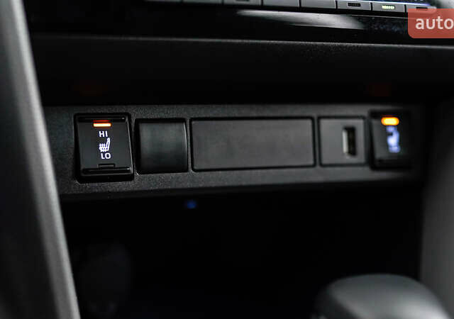 Желтый Тойота Yaris Cross, объемом двигателя 1.49 л и пробегом 36 тыс. км за 25029 $, фото 25 на Automoto.ua