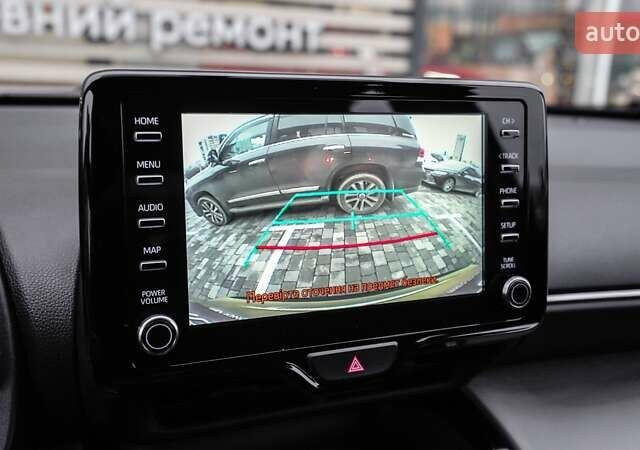 Желтый Тойота Yaris Cross, объемом двигателя 1.49 л и пробегом 36 тыс. км за 25029 $, фото 20 на Automoto.ua