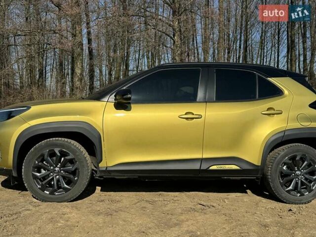 Желтый Тойота Yaris Cross, объемом двигателя 1.49 л и пробегом 17 тыс. км за 27499 $, фото 41 на Automoto.ua