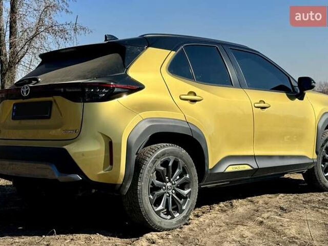 Желтый Тойота Yaris Cross, объемом двигателя 1.49 л и пробегом 17 тыс. км за 27499 $, фото 33 на Automoto.ua