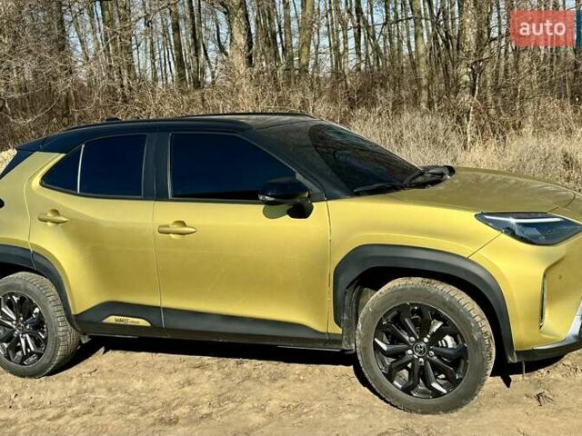 Желтый Тойота Yaris Cross, объемом двигателя 1.49 л и пробегом 17 тыс. км за 27499 $, фото 31 на Automoto.ua