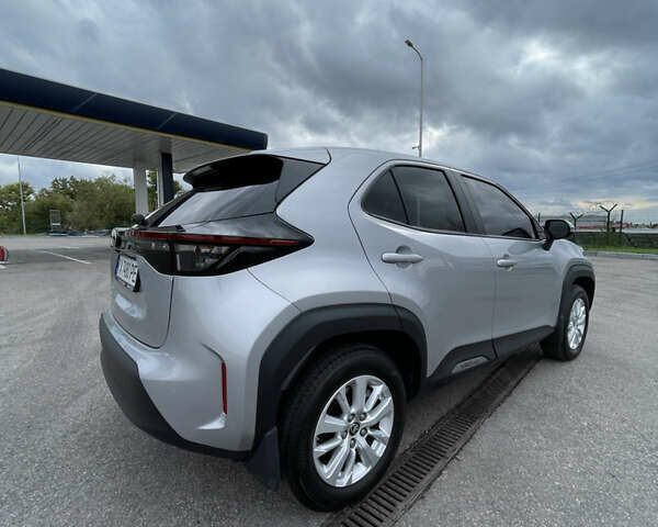 Серый Тойота Yaris Cross, объемом двигателя 1.49 л и пробегом 47 тыс. км за 24000 $, фото 8 на Automoto.ua