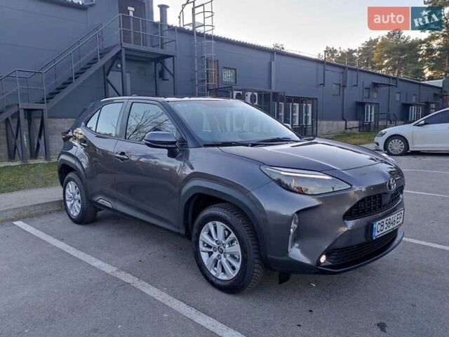 Сірий Тойота Yaris Cross, об'ємом двигуна 1.49 л та пробігом 5 тис. км за 24400 $, фото 6 на Automoto.ua
