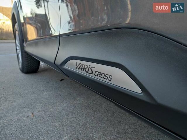 Сірий Тойота Yaris Cross, об'ємом двигуна 1.49 л та пробігом 5 тис. км за 24400 $, фото 22 на Automoto.ua