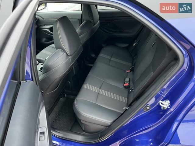 Синий Тойота Yaris Cross, объемом двигателя 1.49 л и пробегом 15 тыс. км за 25500 $, фото 69 на Automoto.ua